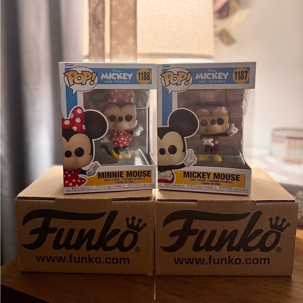 NIB Funko POP! Disney Mickey Mouse and Minnie Mouse Collectible Set